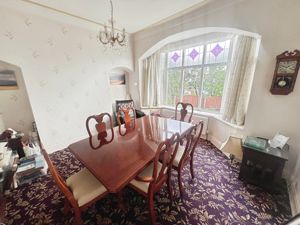 Dining Room- click for photo gallery